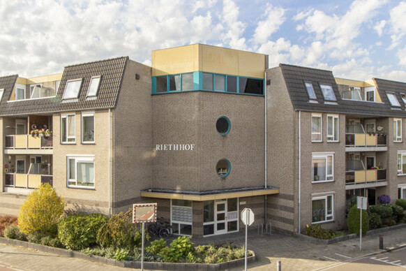 Spoorstraat 94