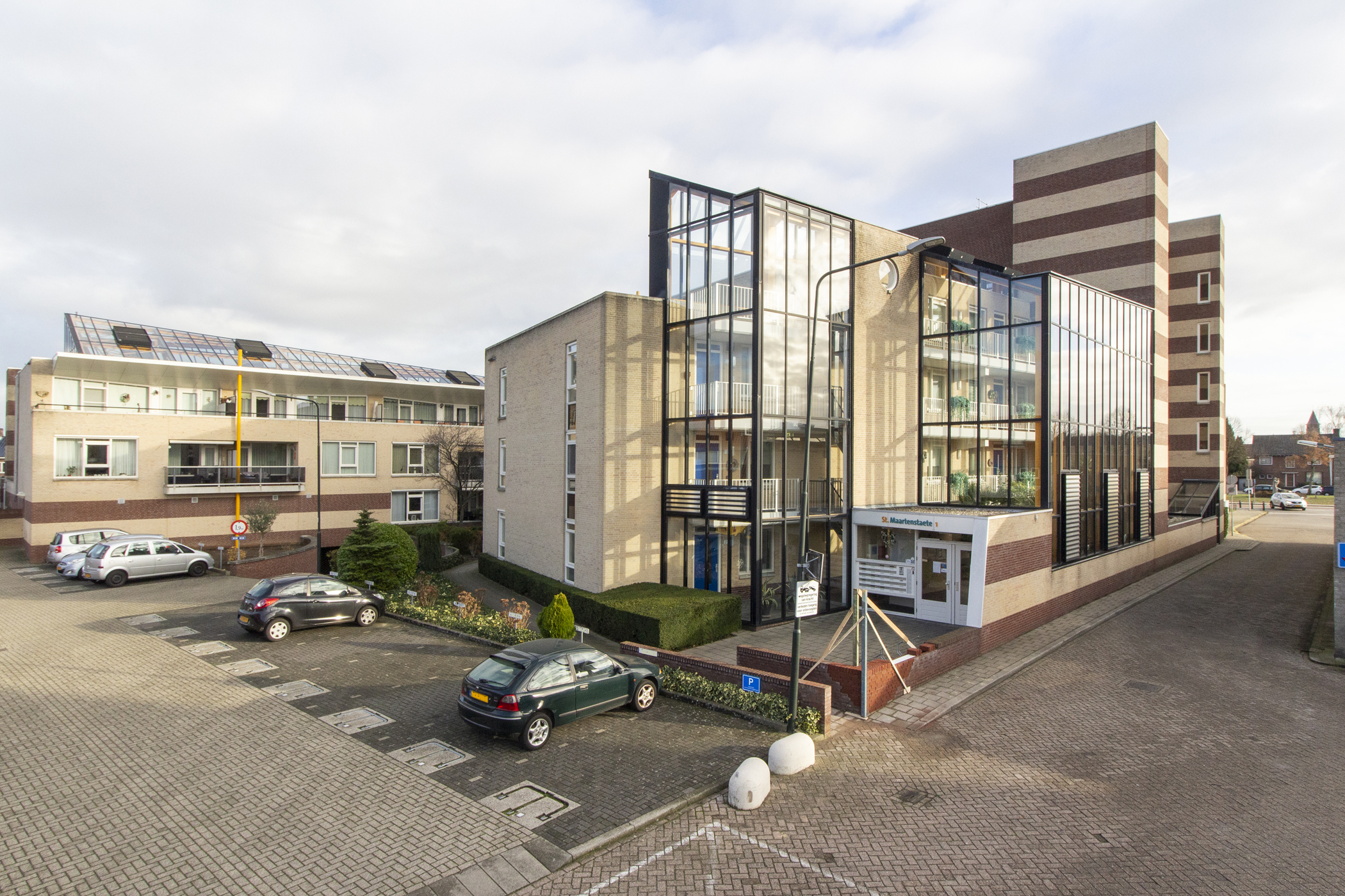 Appartement te huur: Raadhuislaan 32, Tegelen-Centrum Tegelen